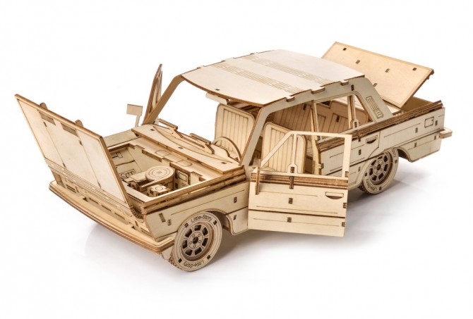 Model 3D do składania marki Little Story - Fiat 125p